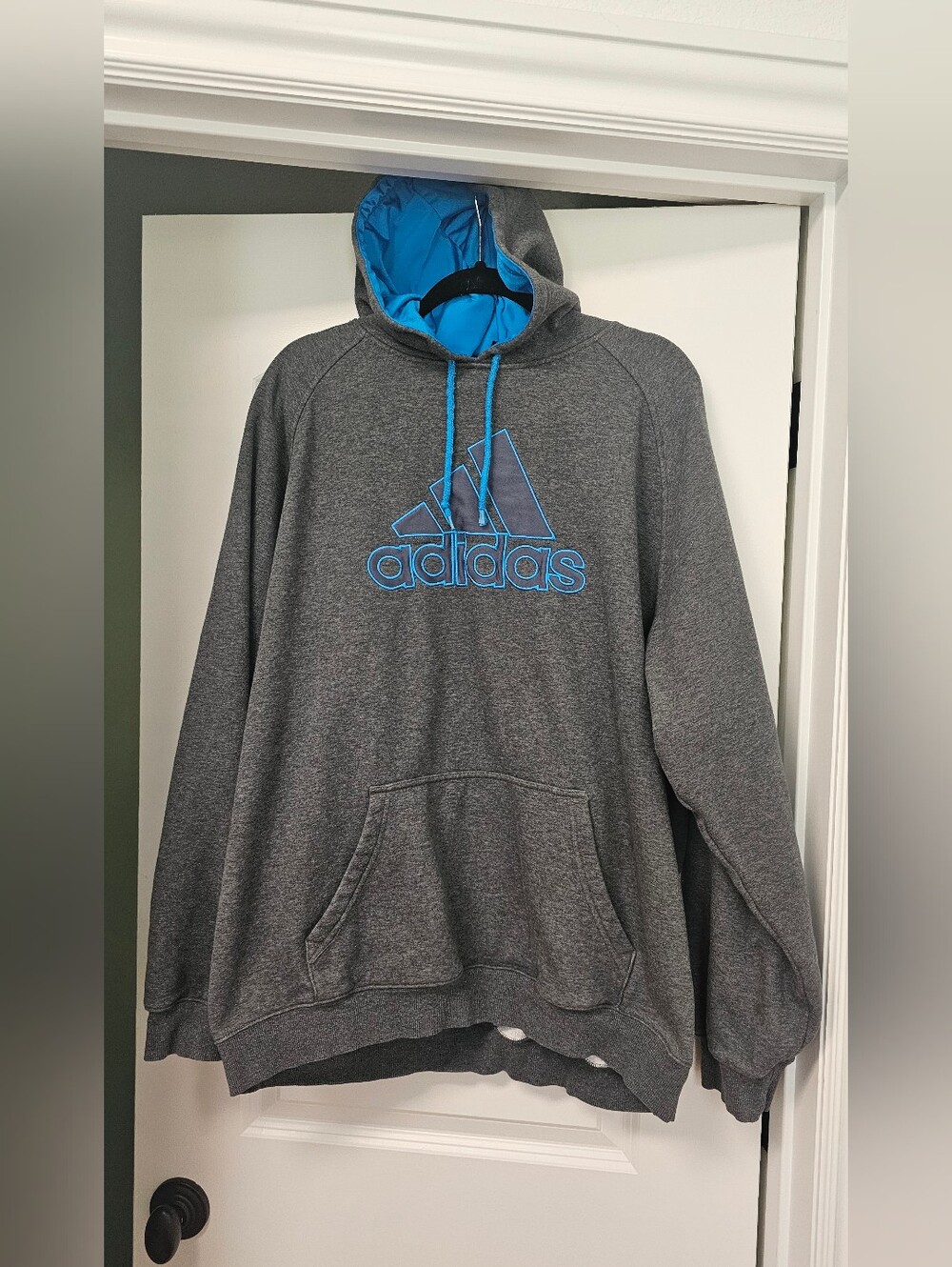 adidas Men’s Gray Hoodie with Blue Lined Hood XXL